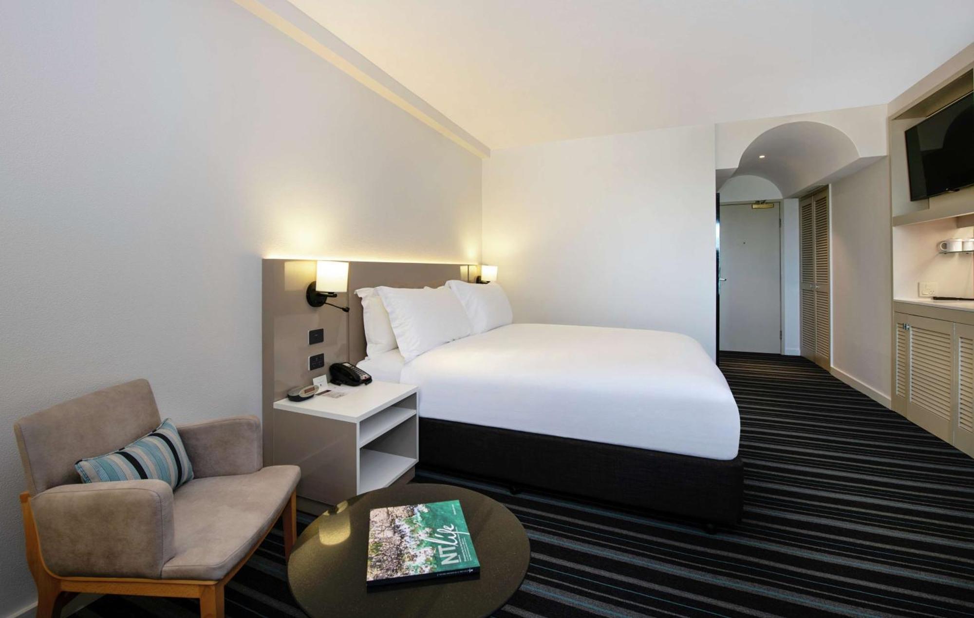 Doubletree By Hilton Esplanade Darwin Hotel Exterior foto