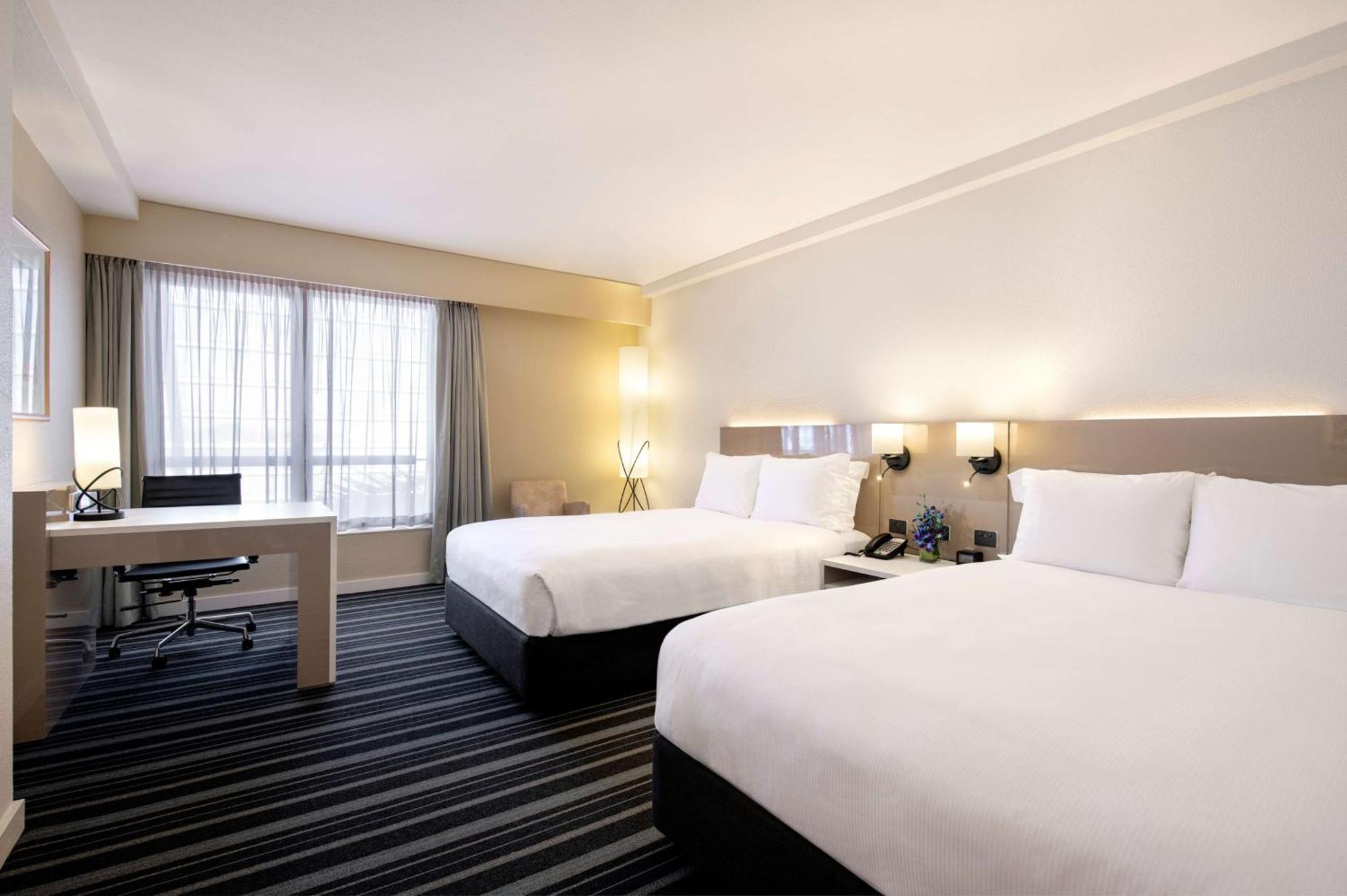 Doubletree By Hilton Esplanade Darwin Hotel Exterior foto
