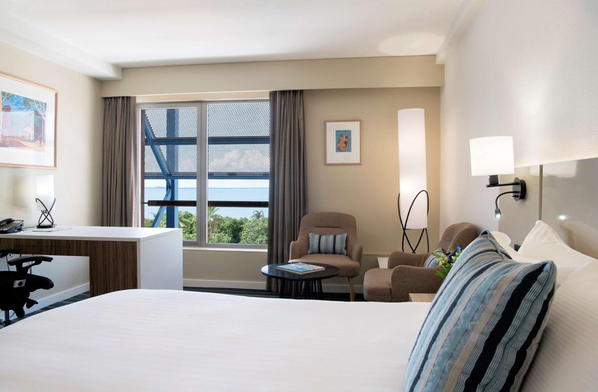 Doubletree By Hilton Esplanade Darwin Hotel Exterior foto