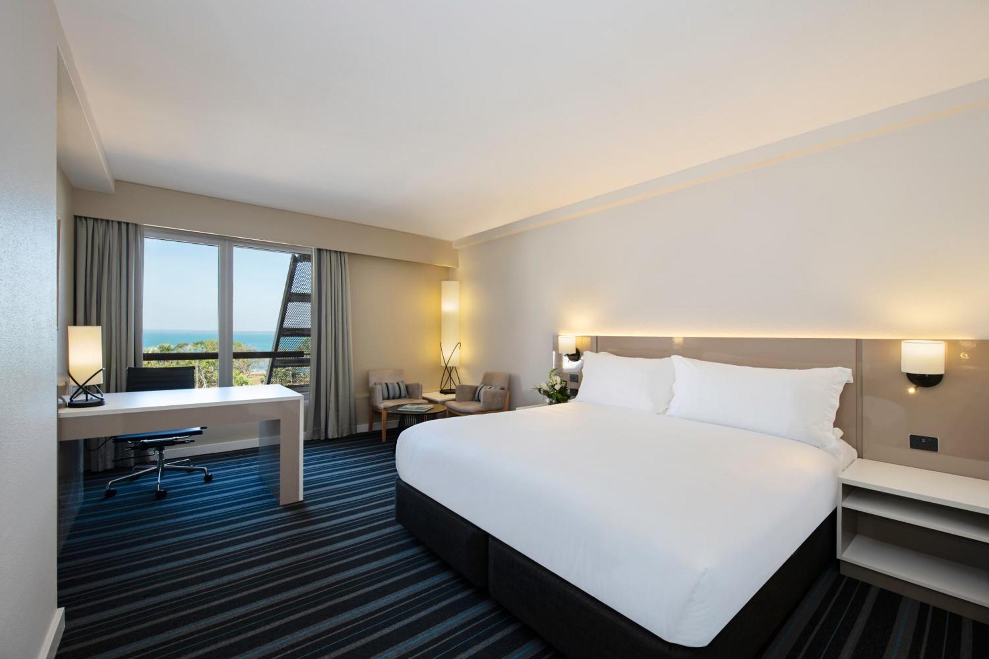 Doubletree By Hilton Esplanade Darwin Hotel Exterior foto