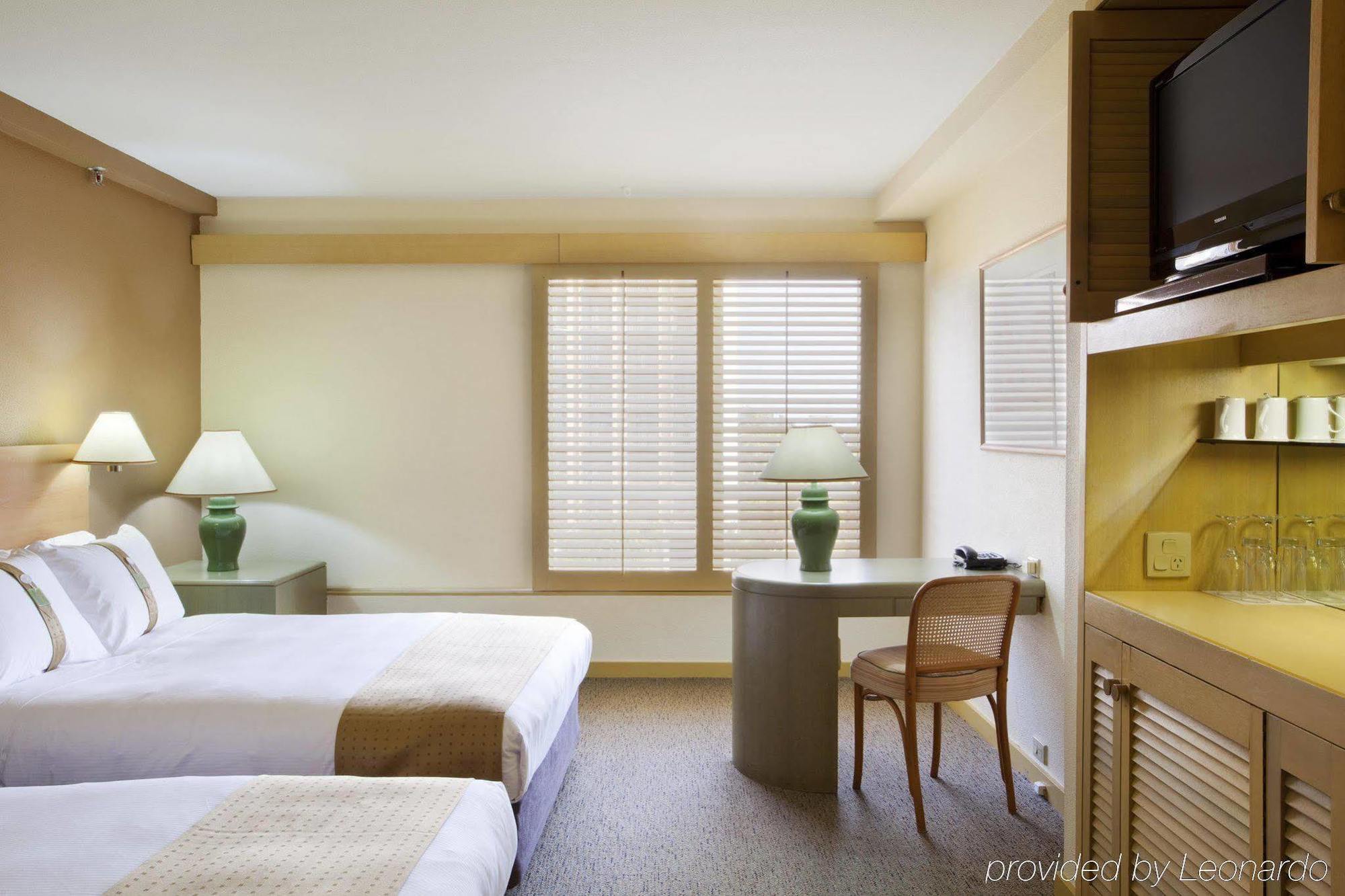 Doubletree By Hilton Esplanade Darwin Hotel Quarto foto